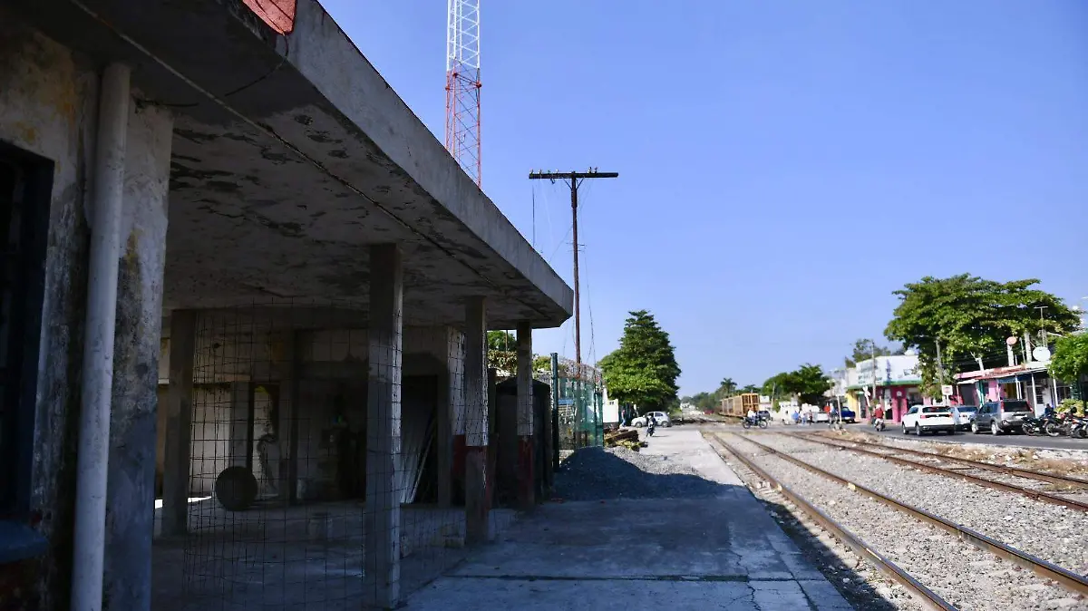 RENÉ-ESTACIÓN CARDEL